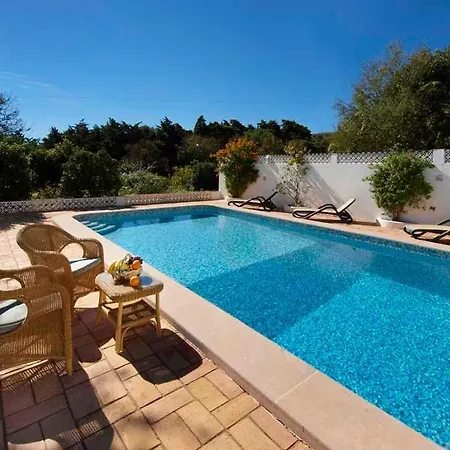 Villa Caran Lagos